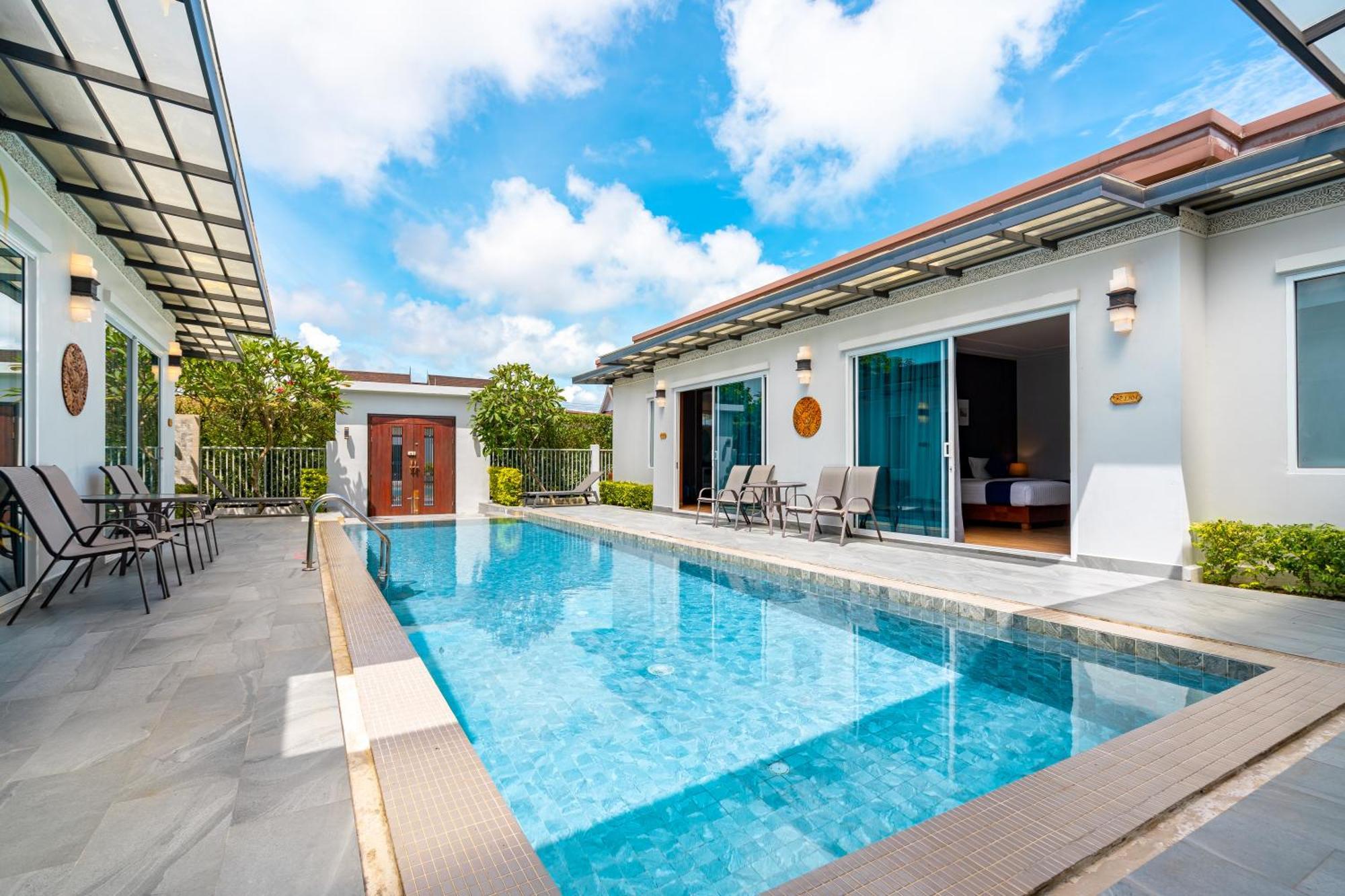 Phuket La Siesta Pool Villas & Pool Access Rooms Nai Harn Buitenkant foto