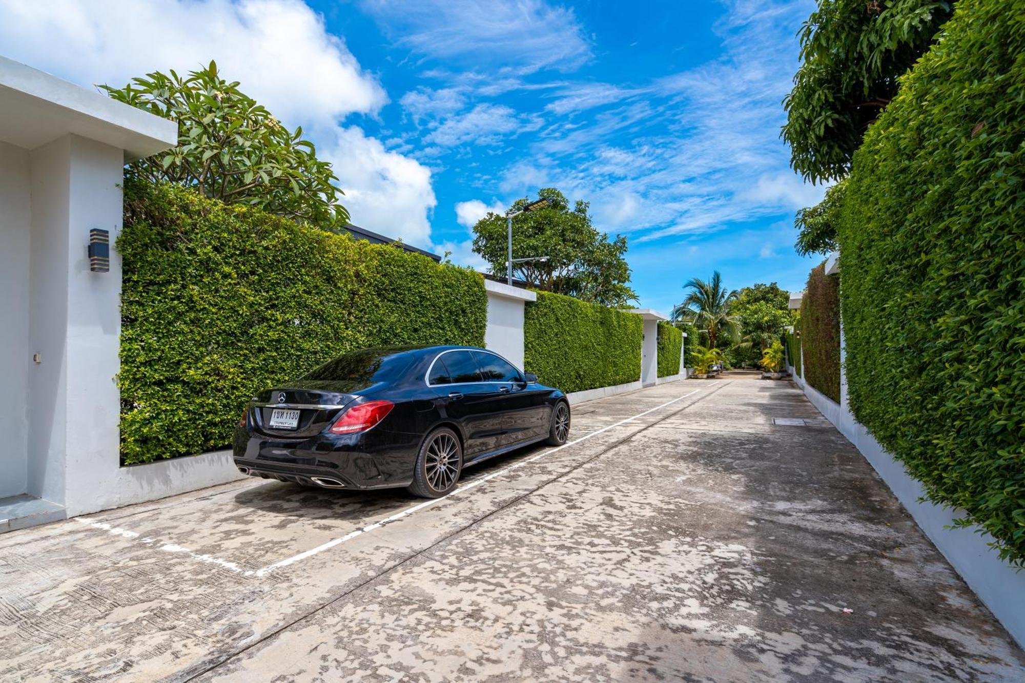 Phuket La Siesta Pool Villas & Pool Access Rooms Nai Harn Buitenkant foto