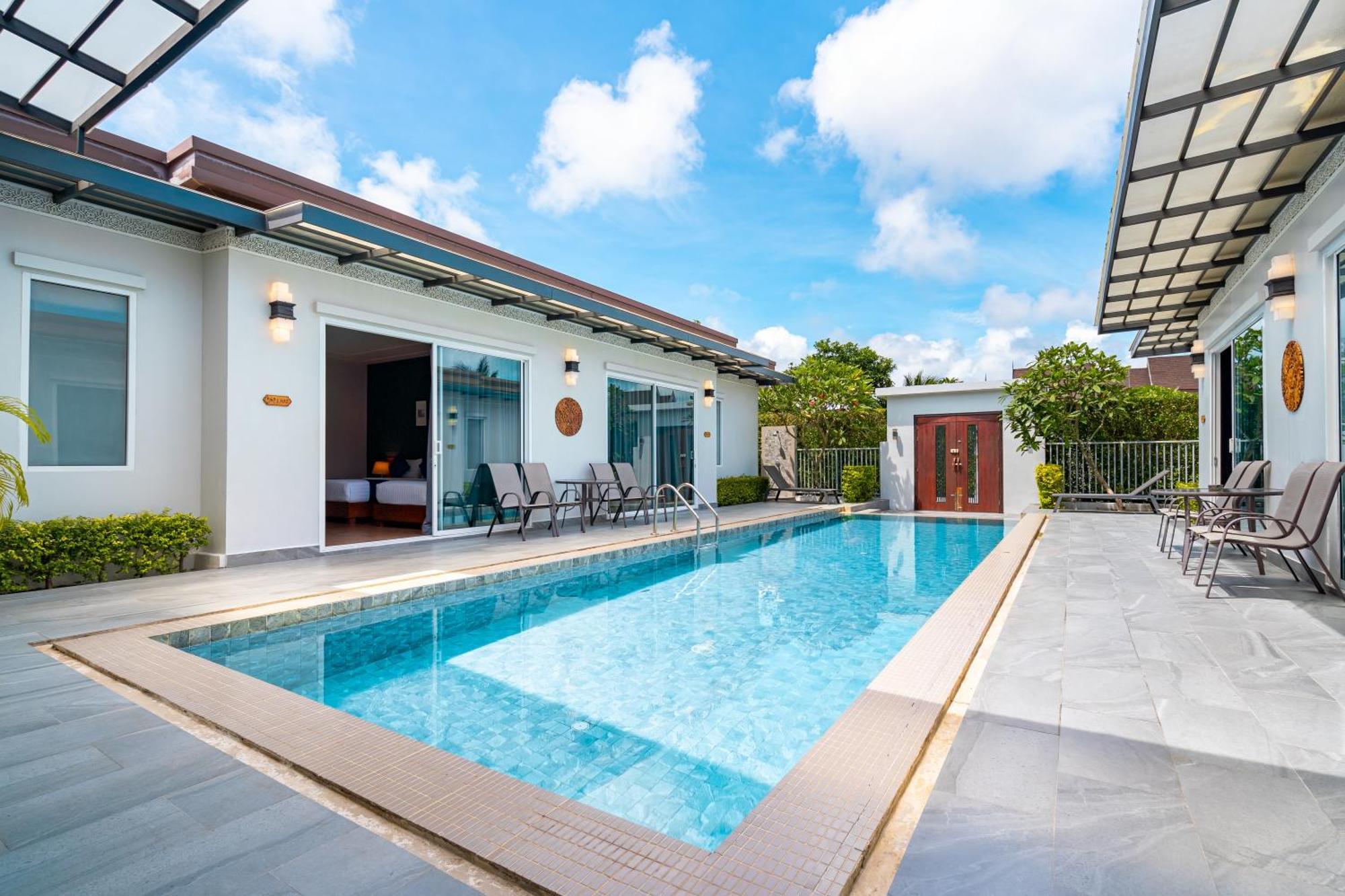 Phuket La Siesta Pool Villas & Pool Access Rooms Nai Harn Buitenkant foto