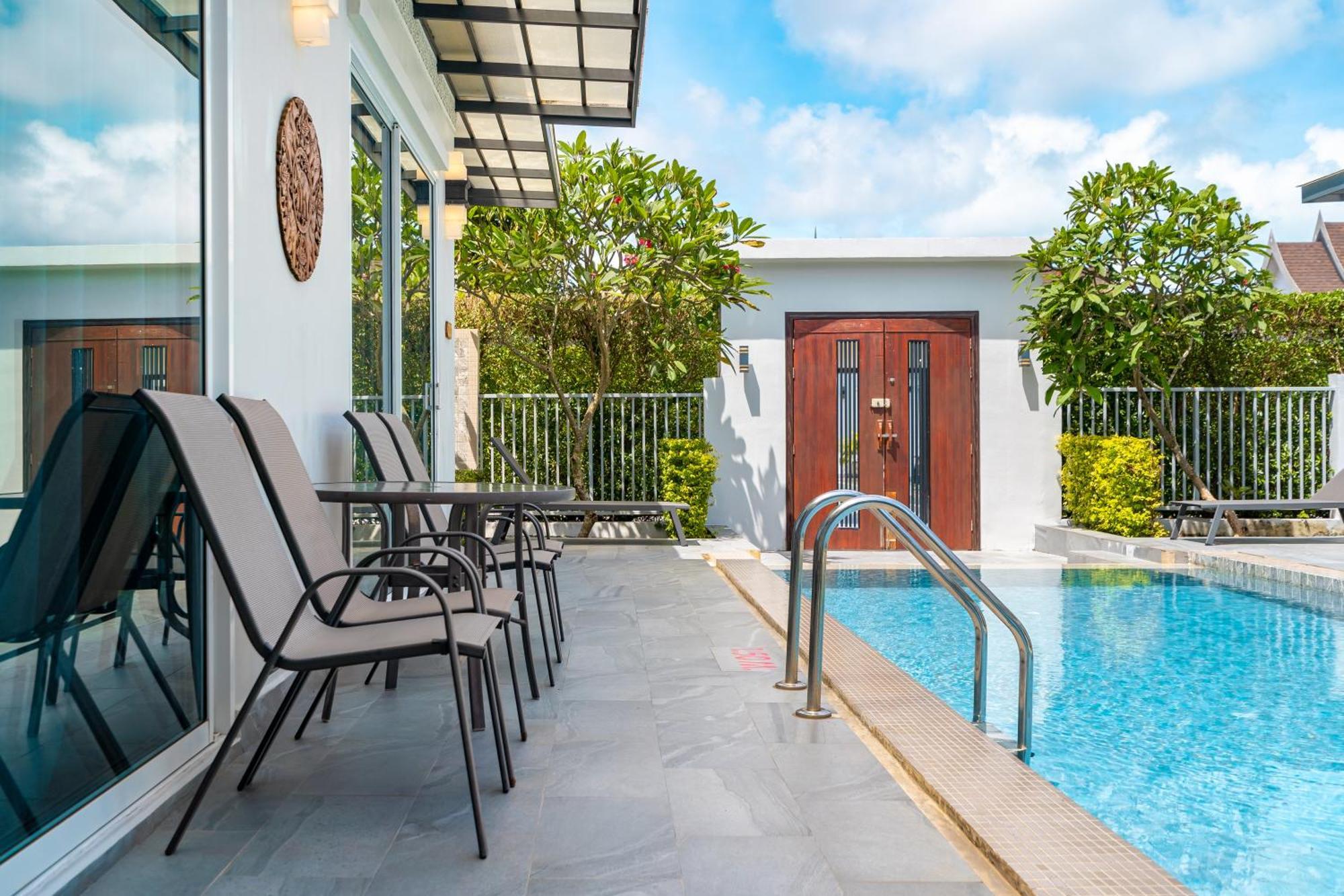 Phuket La Siesta Pool Villas & Pool Access Rooms Nai Harn Buitenkant foto